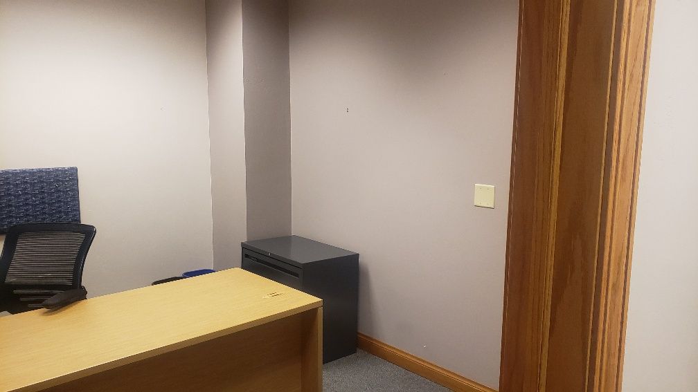 1,422 SF
